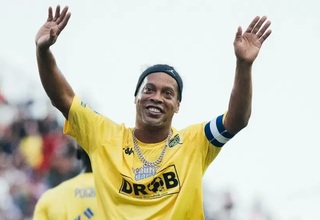 Ronaldinho Akan Tampil di Stadion Kanjuruhan Malang