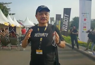 Ketua Dewan Pembina Velocity Sambangi Peserta Lomba Sepeda di Meikarta