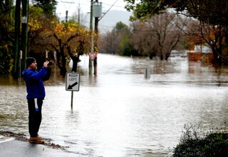 Banjir di Australia, Perintah Evakuasi untuk Ribuan Penduduk
