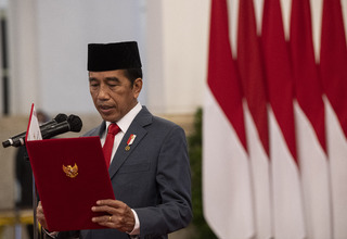 Jokowi Segera Kirim Pengganti Lili Pintauli Siregar ke DPR