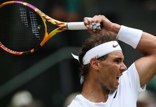 Cedera, Nadal Ragu Bisa Tampil di Semifinal Wimbledon