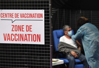 Uni Eropa Dukung Vaksin Booster Kedua Covid-19 untuk Lansia