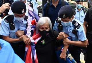 Tuntut Demokrasi, Nenek Wong Dipenjara Otoritas Hong Kong