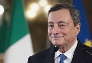 Presiden Italia Tolak Pengunduran Diri PM Mario Draghi