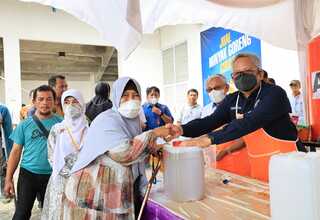 PTPN V Distribusikan Minyak Goreng Curah Murah di Riau