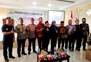 Kholid Ismail Puji Pelatihan Dasar Paralegal di Tangerang