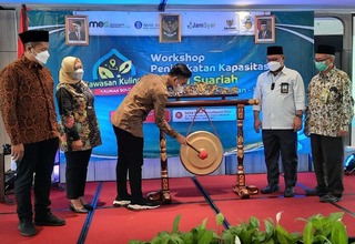 Wali Kota Solo Resmikan Pelatihan Peningkatan Kapasitas UMKM Syariah