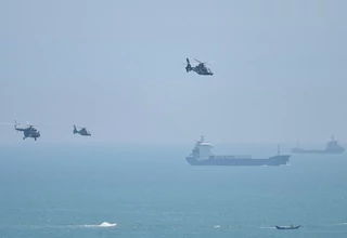 Jelang Latihan Berakhir, Kapal Perang Tiongkok dan Taiwan Saling Mengawasi 