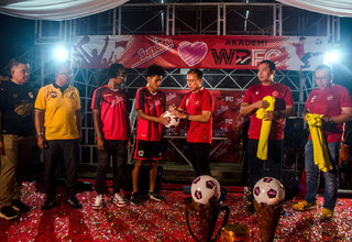Peduli Sepak Bola Indonesia,  WBFC Love Superco  Digelar
