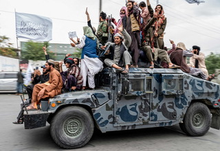 Krisis Ekonomi Afghanistan, Taliban Rayakan Hari Kemenangan