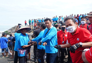 Menteri Trenggono Minta Stok BBM untuk Nelayan Terjamin Aman
