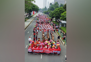 HUT RI, Merah Putih Berkibar di Sepanjang Thamrin-GBK