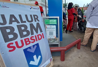 SMRC: Mayoritas Pemilih PKS dan Demokrat Nilai Subsidi BBM Tidak Adil