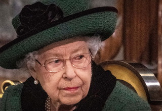 Ratu Elizabeth II Memerintah Inggris hingga 7 Dekade