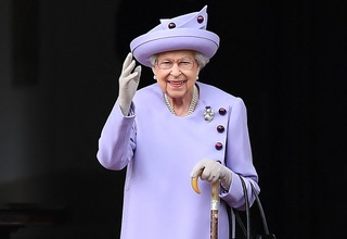 Kematian Ratu Elizabeth Memicu Gelombang Pesan Medsos yang Tak Pantas
