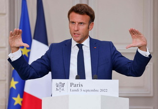 Dorong Hemat Energi, Macron Targetkan Penurunan 10% Konsumsi