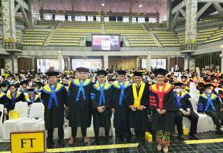 Saleh Husin Berbaur Bersama 8.300 Wisudawan Universitas Indonesia