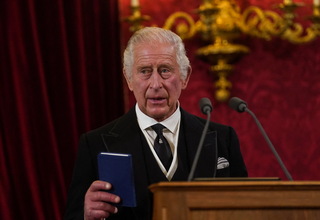 Terima Warisan Ratu Elizabeth, Charles Makin Kaya Raya
