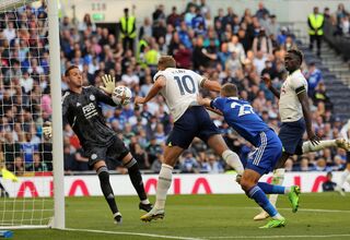 Tottenham Hotspur Diimbangi Leicester 2-2 pada Babak I