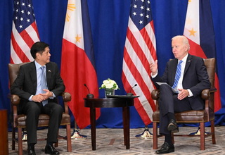 Biden dan Marcos Bahas Ketegangan di Laut China Selatan