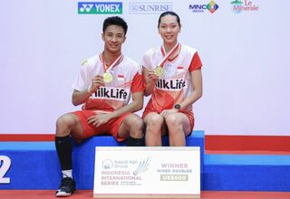 Dejan/Gloria Juara Indonesia International Series 2022