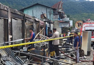 Gempa Tapanuli Utara Picu Kebakaran Pasar, 18 Kios Hangus