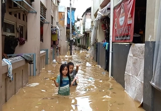 Banjir di Kebon Pala Jakarta Timur Sempat Mencapai 1,75 Meter