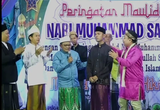 Ketua DPRD Kab Tangerang Berikan Qari Tunanetra Umrah Gratis