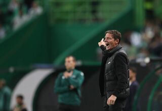 Glasner: Frankfurt Pantas Lolos ke 16 Besar Liga Champions