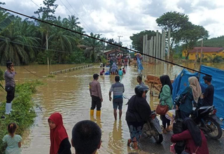 Banjir Putus Akses Jalan Tiga Kecamatan di Aceh Timur