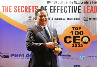Dirut PNM Raih Penghargaan di Ajang CEO of the Year