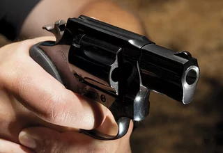 6 Tewas dalam Penembakan di Plymouth, Saksi: Pelaku Menembak secara Acak