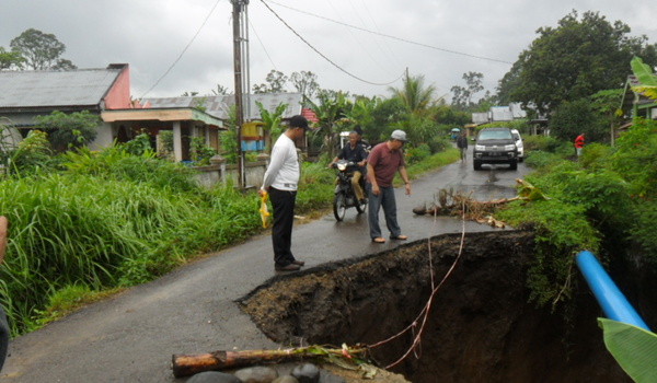 Perbaikan Jalan Rusak di Bengkulu Diupayakan Tuntas 