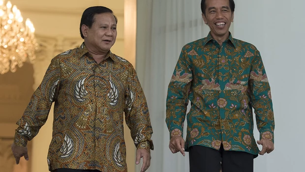 Presiden Joko Widodo (kanan) dan Prabowo Subianto (kiri).
