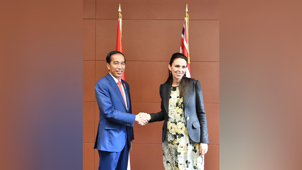 Pertemuan Presiden Joko Widodo (Jokowi) dan Perdana Menteri Selandia Baru Jacinda Ardern di Gedung Parlemen, Wellington, Selandia Baru, pada Senin 19 Maret 2018.