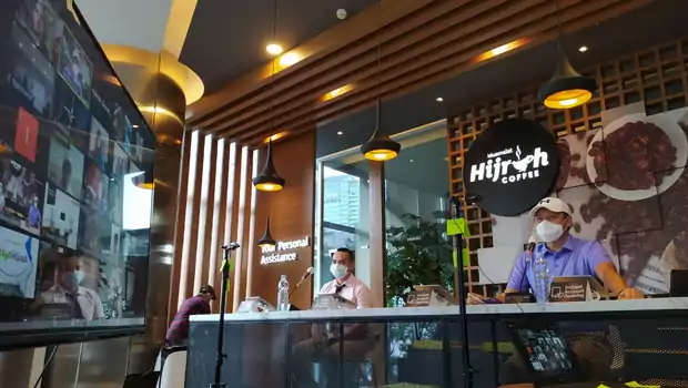 CEO Bank Muamalat Achmad K Permana memberikan sambutan dalam Health Talk bekerja sama dengan Prodia di Jakarta, Rabu (9/9/2020). Kegiatan ini merupakan rangkaian kegiatan peringatan Hari Pelanggan Nasional 2020 yang menghadirkan pembicara dr Rachmad Wishnu Hidayat Sp KO.