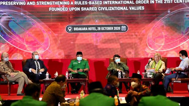 Seminar internasional bertajuk “Islam Rahmatan Lil Alamin, Pancasila and The Commission on Unalienable Rights: Preserving and Strengthening A Rules-Based Internasional Order In The 21st Century Founded Upon Shared Civilizational Values”, Rabu (28/10/2020), di Jakarta. 