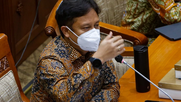 Menteri Kesehatan Budi Gunadi Sadikin menghadiri rapat kerja dengan Komisi IX DPR di Kompleks Parlemen Senayan, Jakarta, Rabu, 13 Januari 2021.