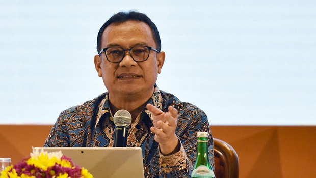 Guru besar Hukum Administrasi Universitas Katolik Parahyangan Bandung, Asep Warlan Yusuf.