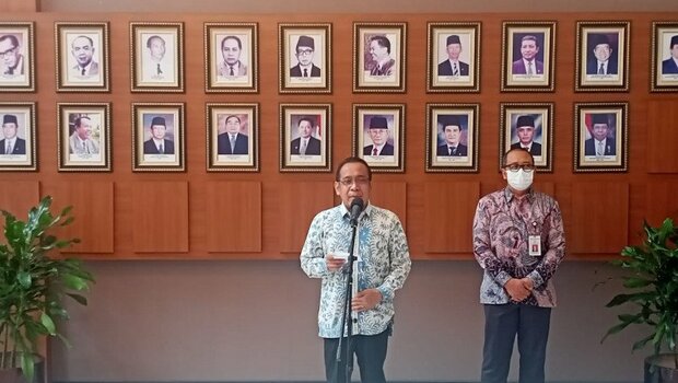 Menteri Sekretaris Negara, Pratikno, dalam jumpa pers di Jakarta, Rabu, 7 April 2021.

