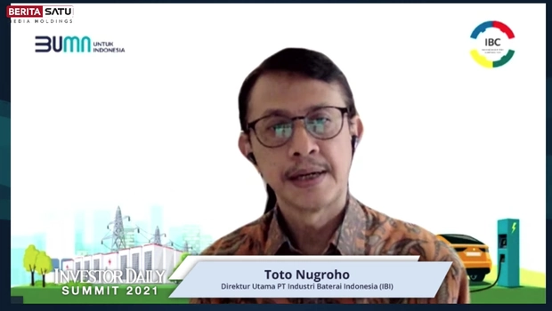 Direktur Utama Industri Baterai Indonesia Toto Nugroho berbicara dalam forum Investor Daily Summit 2021, Rabu, 14 Juli 2021.