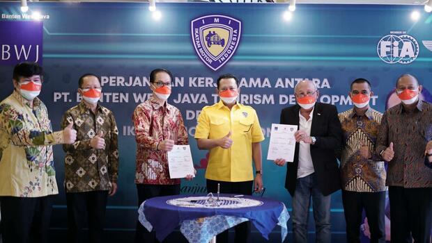 Banten West Java selaku pengembang KEK Pariwisata Tanjung Lesung, melakukan penandatangan kerja sama dengan Ikatan Motor Indonesia (IMI) Pusat terkait sport tourism. 
