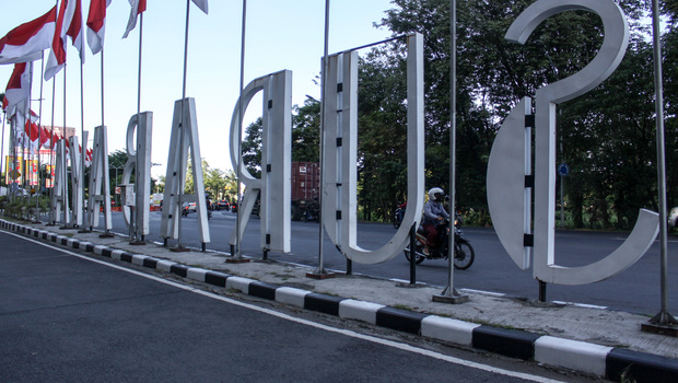 Kota Surabaya.