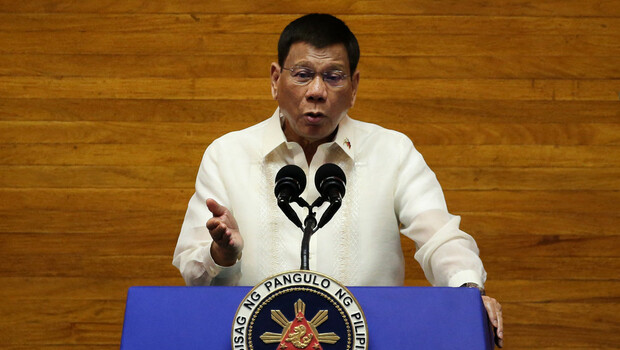 Presiden Filipina Rodrigo Duterte menyampaikan pidato di Manila, Juli 2021. 