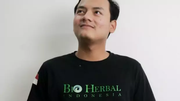 CMO Bio Herbal Indonesia, Arberts Noah Redly. 