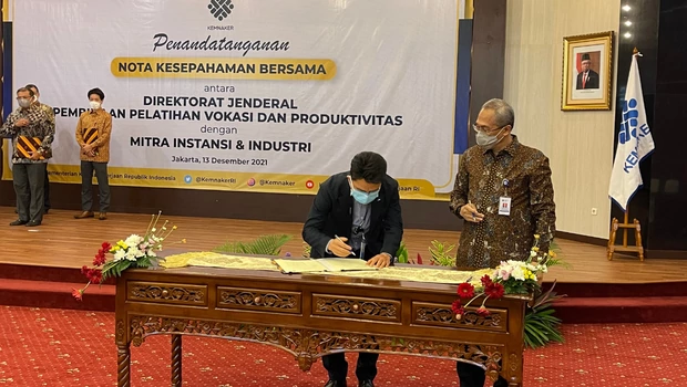 PT Daikin Airconditioning Indonesia pun turut dalam upaya pemerintah dalam meningkatkan kualitas tenaga kerja, melalui penandatangan nota kesepahaman dengan Kementerian Ketenagakerjaan (Kemenaker), Senin (13/12/2021). 