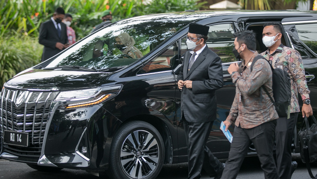 7 Fakta Menarik Pernikahan Ketua MK dengan Adik Jokowi 
