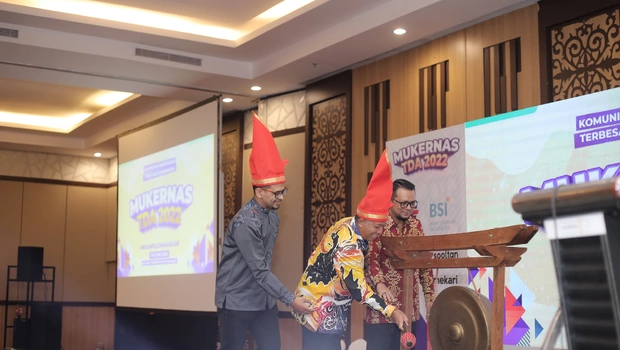 Komunitas wirausaha Tangan Di Atas (TDA) membuat gerakan yaitu TDA DigDaya saat Musyawarah Kerja Nasional (Mukernas) pada 7-9 juni 2022 di Makassar, Sulsel.