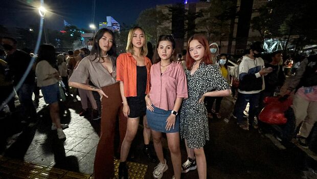 Fenomena dan popularitas Citayam Fashion Week banyak menuai perhatian dari kalangan netizen dan menjadi sorotan internasional.