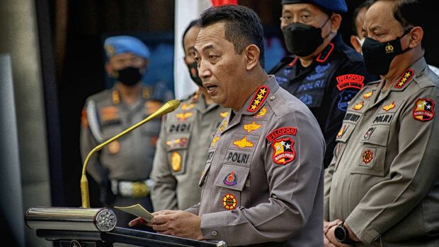 Kapolri Jenderal Listyo Sigit Prabowo, bersama sejumlah pejabat tinggi Mabes Polri dalam konfrensi pers mengenai perkembangan penyidikan kasus kematian Brigadir Yosua Hutabarat , di ruang Rupatama Mabes Polri, Jakarta Selatan, Selasa 9 Agustus 2022.